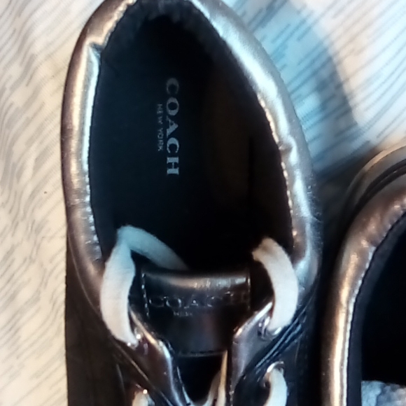 Coach sneakers black and metallic size 7.5 - Picture 3 of 3